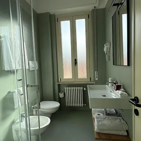 Bel Sito Peschiera Отель 2*