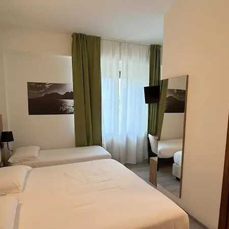 Отель Bel Sito Peschiera