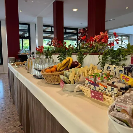 Bel Sito Peschiera Hotel 2*