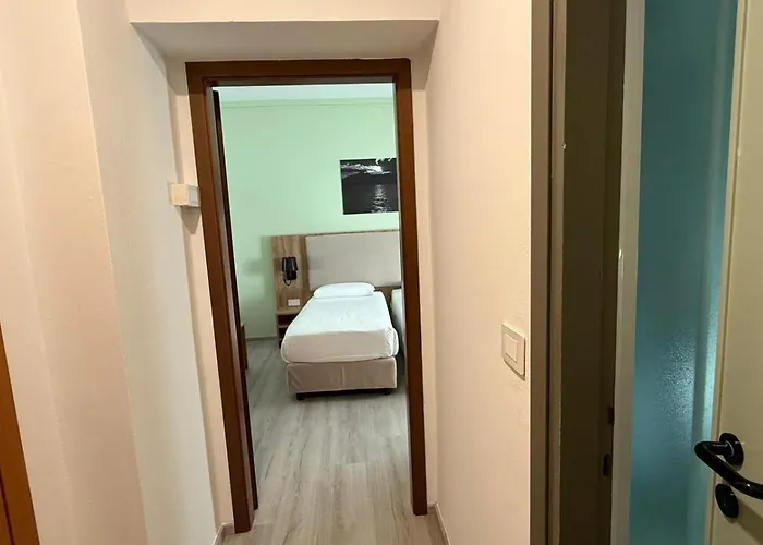 ホテル Bel Sito Peschiera 2*
