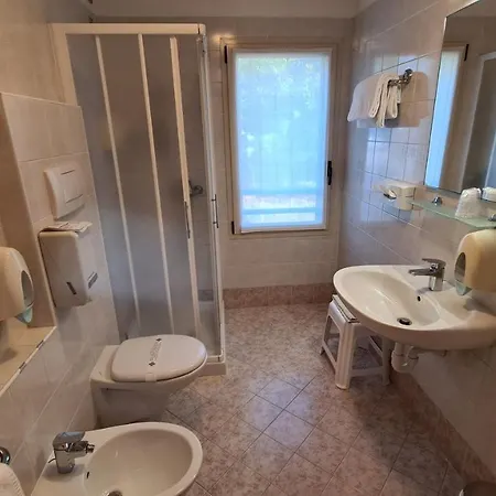 Bel Sito Peschiera Hotel 2*