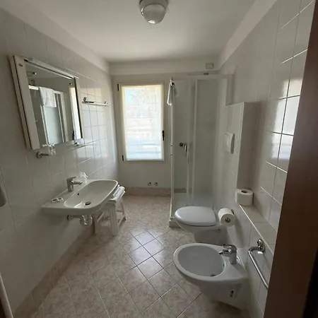 Bel Sito Peschiera Otel