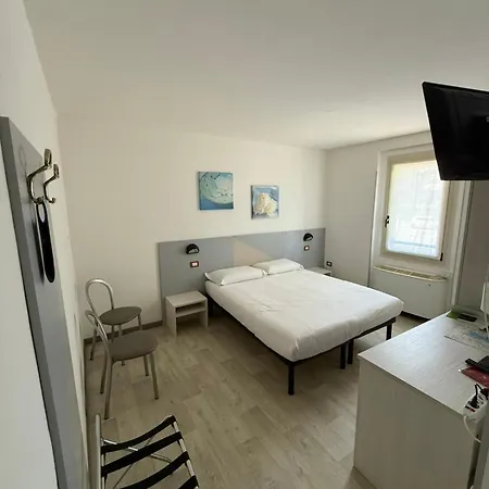 Otel Bel Sito Peschiera 2*