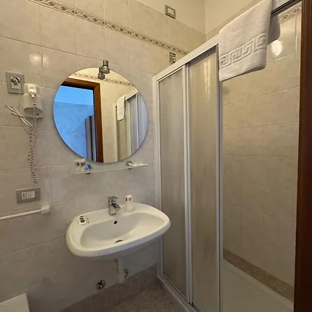 Bel Sito Peschiera Otel 2*