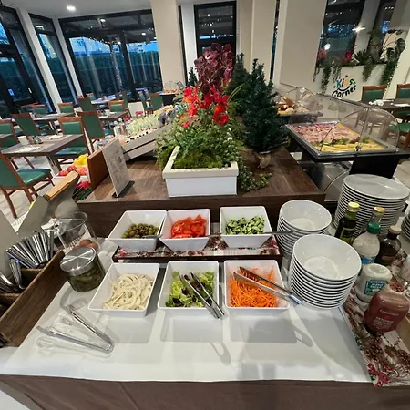 Bel Sito Peschiera 酒店 佩斯基耶拉德加达