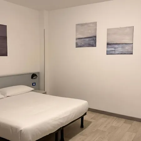 Bel Sito Peschiera 2* 佩斯基耶拉德加达