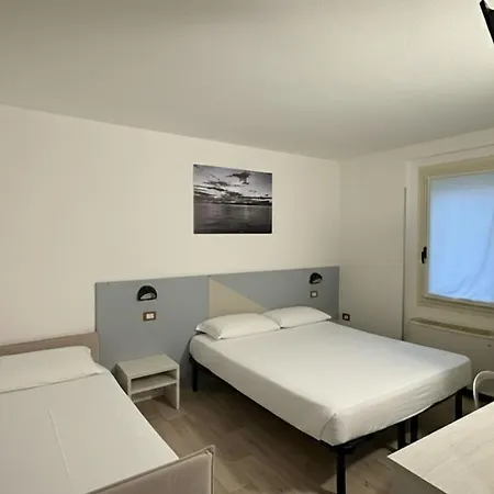 Bel Sito Peschiera 酒店 2*