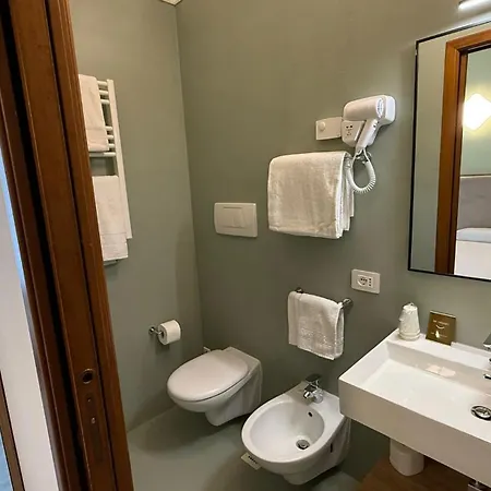 酒店 Bel Sito Peschiera 2*