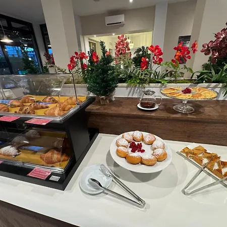 Bel Sito Peschiera 酒店 佩斯基耶拉德加达