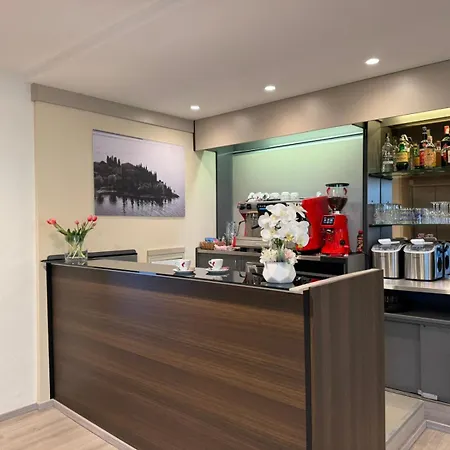 Bel Sito Peschiera 酒店 佩斯基耶拉德加达