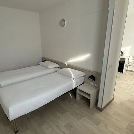 Bel Sito Peschiera 佩斯基耶拉德加达