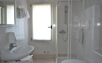 Bel Sito Peschiera Otel 2*