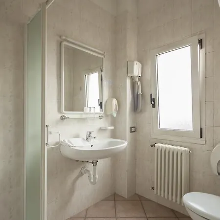 Otel Bel Sito Peschiera 2*