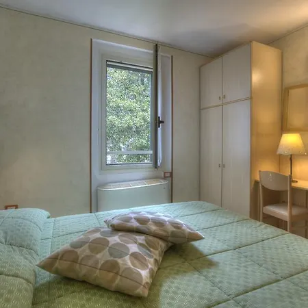 Hotel Bel Sito Peschiera 2*