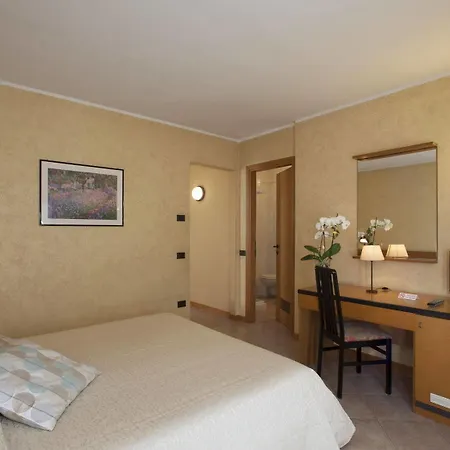 Bel Sito Peschiera Otel 2*