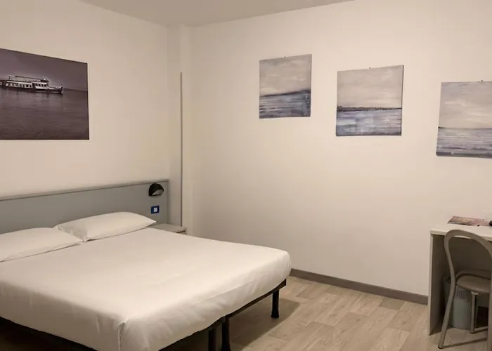 Bel Sito Peschiera 2* Πεσκιέρα ντελ Γκάρντα