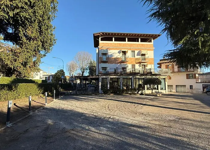 Bel Sito Peschiera Πεσκιέρα ντελ Γκάρντα